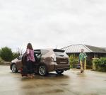 Toyota Prius v 2015 года
